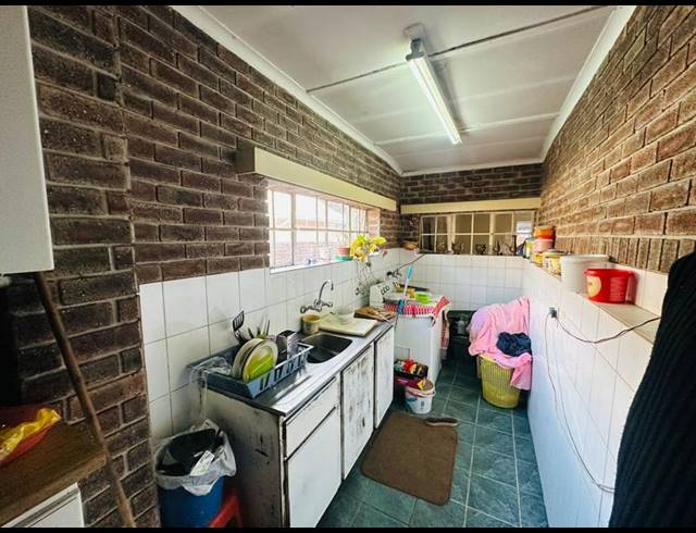 4 BEDROOM HOUSE FOR SALE IN DELVILLE